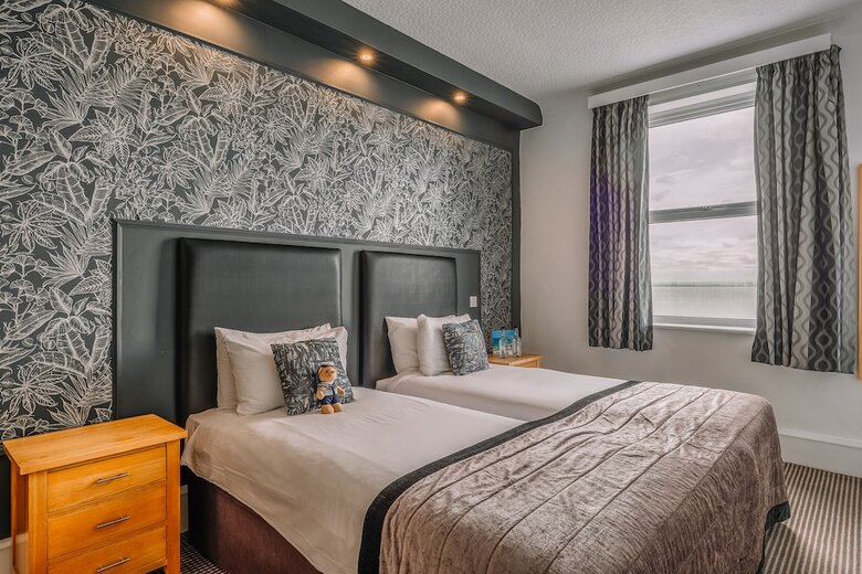 Westcliff Hotel