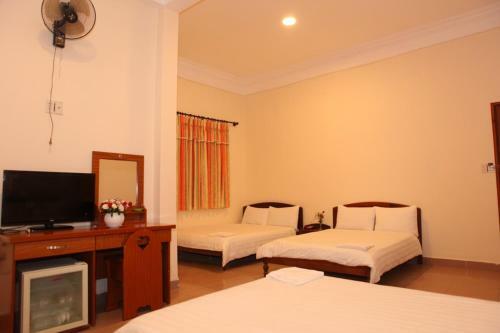 Quang Chien Hotel