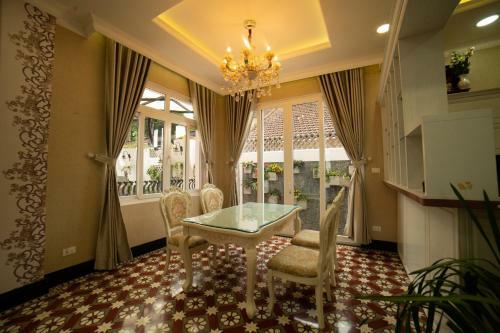 ?� L?t 33 Villa