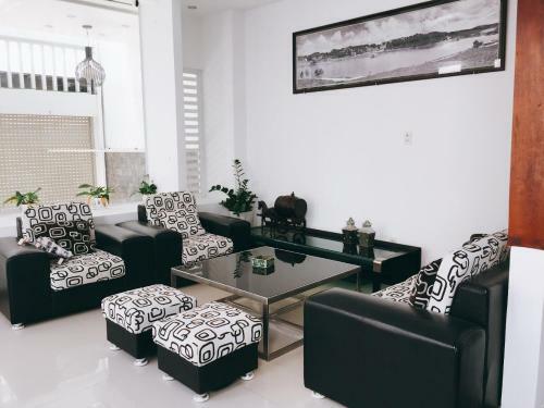 Hot Home 2 - Phan ?inh Phung