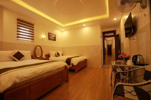 Ves - Pa Luxury Hotel