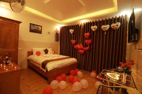 Ves - Pa Luxury Hotel