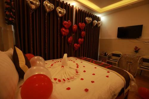 Ves - Pa Luxury Hotel