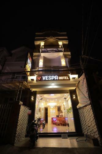 Ves - Pa Luxury Hotel