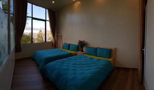 Salem House
