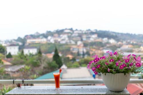 S�c Con Homestay & Coffee