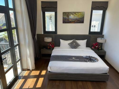 Kh�ch S?n Lilac Hotel ?� L?t