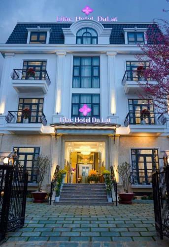 Kh�ch S?n Lilac Hotel ?� L?t