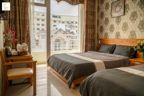 New Sun Hotel ?� L?t