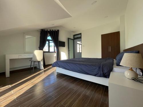 Hostal Nh� C?a B?y (7.house)