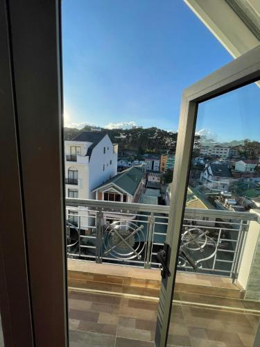 Hostal Nh� C?a B?y (7.house)