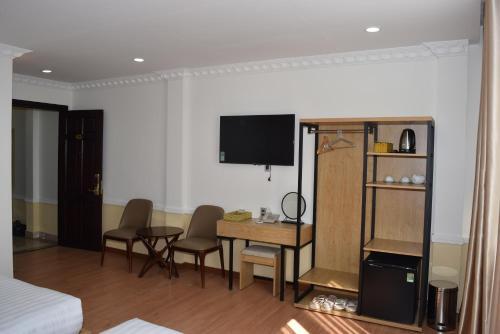 Hotel Kh�ch S?n D?ng Th?o