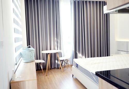 Lyn House - Service Apartment Hoang Quoc Viet