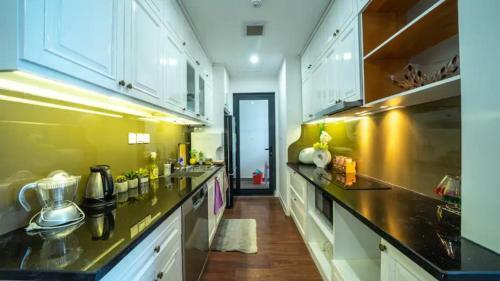 *bom Homes* Imperia Garden Residence Apartment