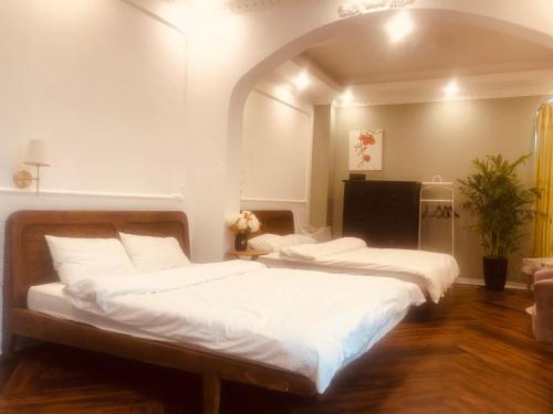Hotel Aura Home 7