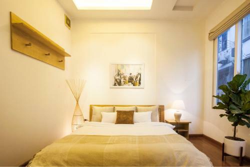 Luxury 2brs Apartment?lakeside?bigbalcony?fullfacilities?hottub