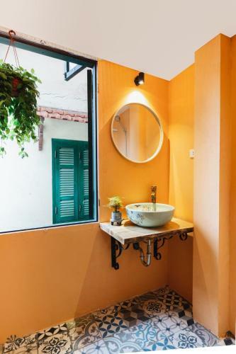 Autumn Apartment