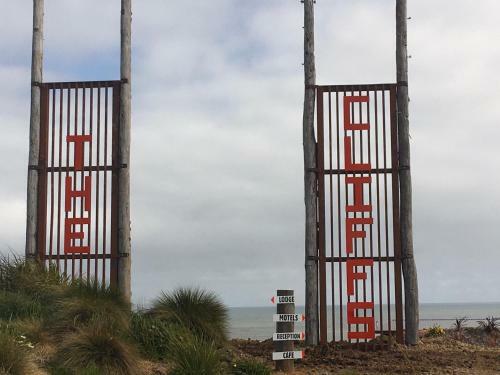 ?the Cliffs? Humpridge View Motels