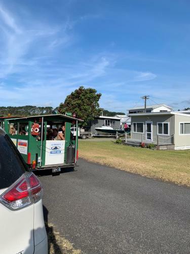 Urenui Beach Bach