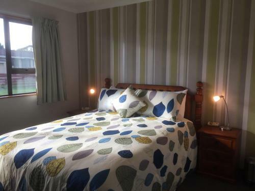 Ron And Tony's Bed & Breakfast