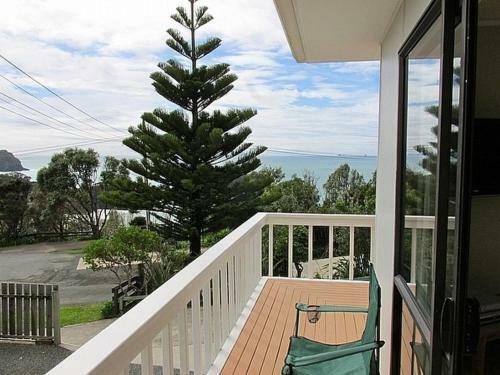 Dolphin Hideaway - Tutukaka Bach