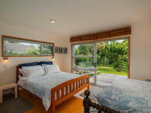 Perfect Beach Lover Holiday - Whangapoua Holiday Home