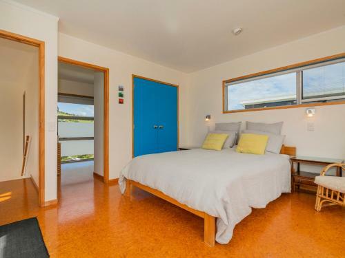Perfect Beach Lover Holiday - Whangapoua Holiday Home