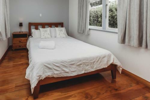 The Barefoot Bungalow - Opunake Beach