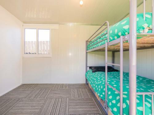 Walk To The Water - Whangamata Holiday Home