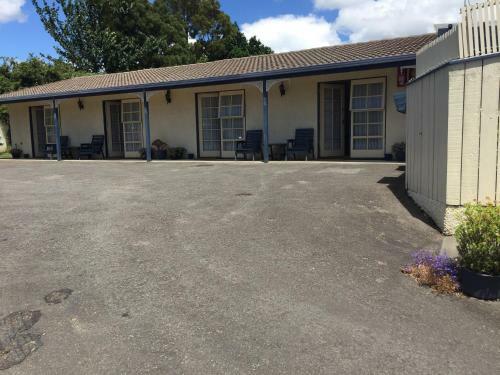 Posada Ploughman Motel