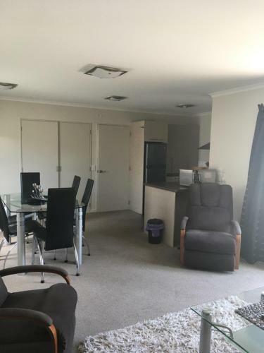 Westport Central Apartment