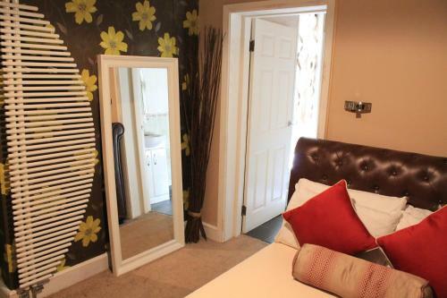 Hostal Skylark Guest House