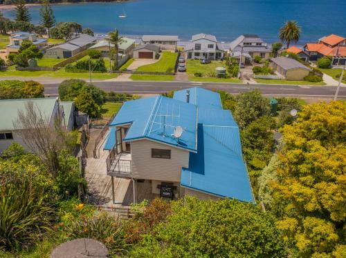 Paradise By The Beach - Simpson's Beach Holiday Home