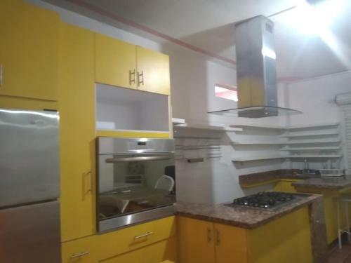 Apartamento Departamento Cerca de Civac Con Cocina Amarilla