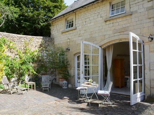 Coach House