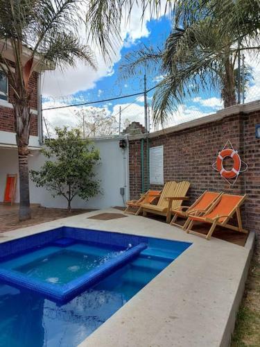 Casa Con Alberca, Temazcal, Vapor Y Amplio Jard�n