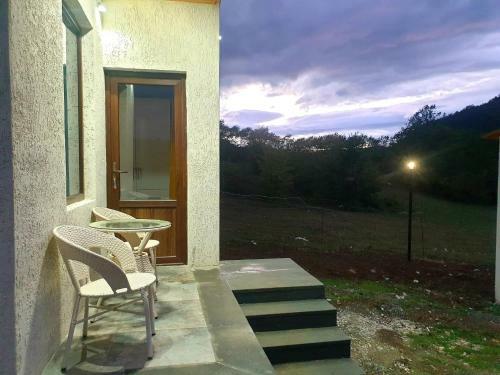 Paradise Sadgeri Cottage