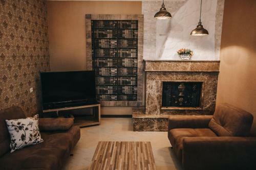 7 Rooms Hotel