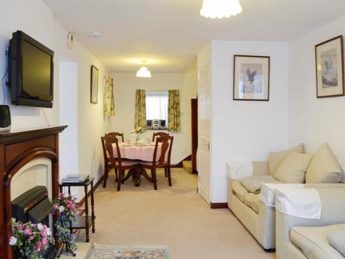 Corner Cottage