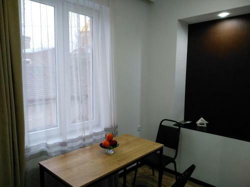 Old City Lg Apartment