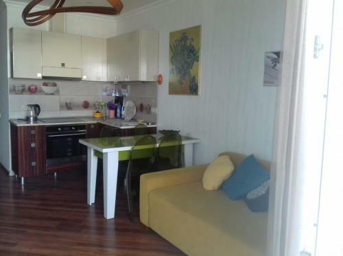 Apartment On Kobaladze Str 2