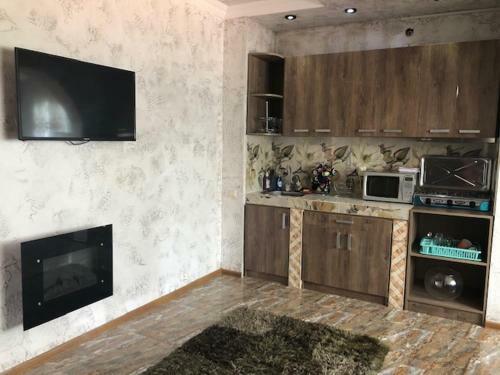 Hostal Mzeos House