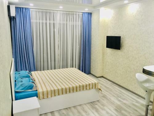 Light Breeze In Real Palace Apartments