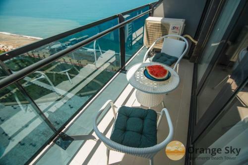 Orange Sky Apartments Beach Tower