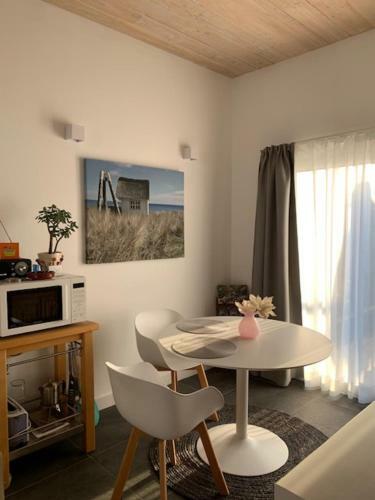 Hostal Gastenverblijf 't Einde Sfeer - Priv� Terras - Airco