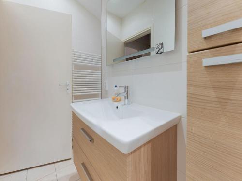 Pleasant Holiday Home In Epe With Hot Tub