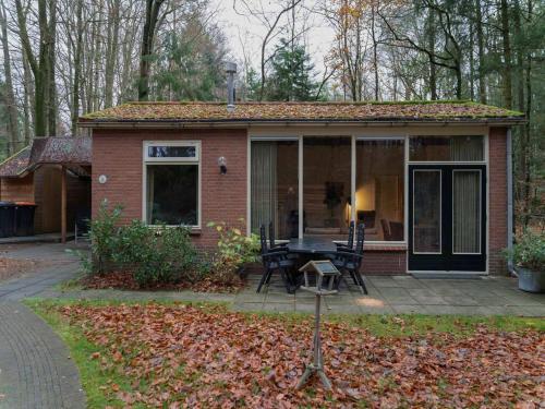 Pleasant Holiday Home In Epe With Hot Tub