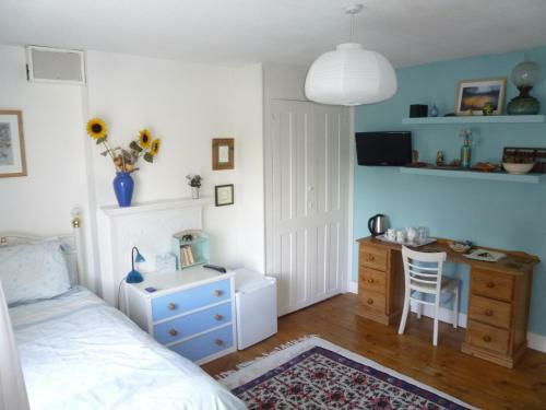 Manor Cottage Bed And Breakfast