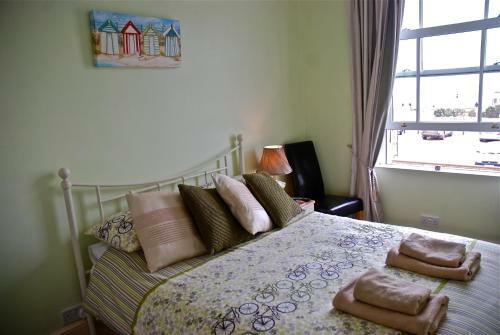 Hostal Harbour Lights Guest House