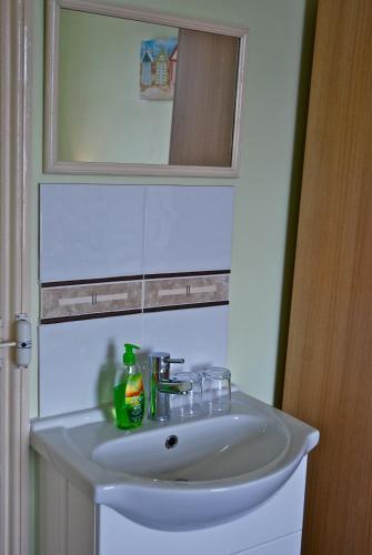 Hostal Harbour Lights Guest House